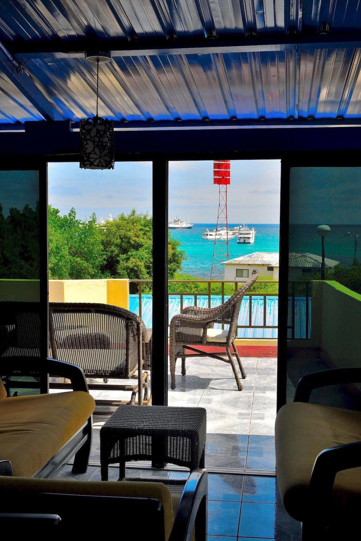 Hostal Cormorant Flightless Puerto Ayora (Galapagos Islands) Exterior foto